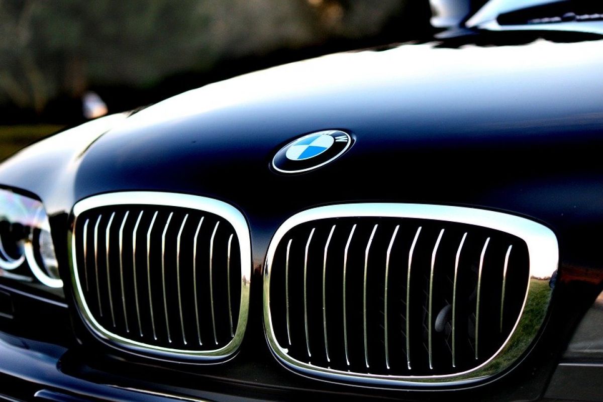 BMW Service: Tegnene på, at Din Bil Skal på Værksted